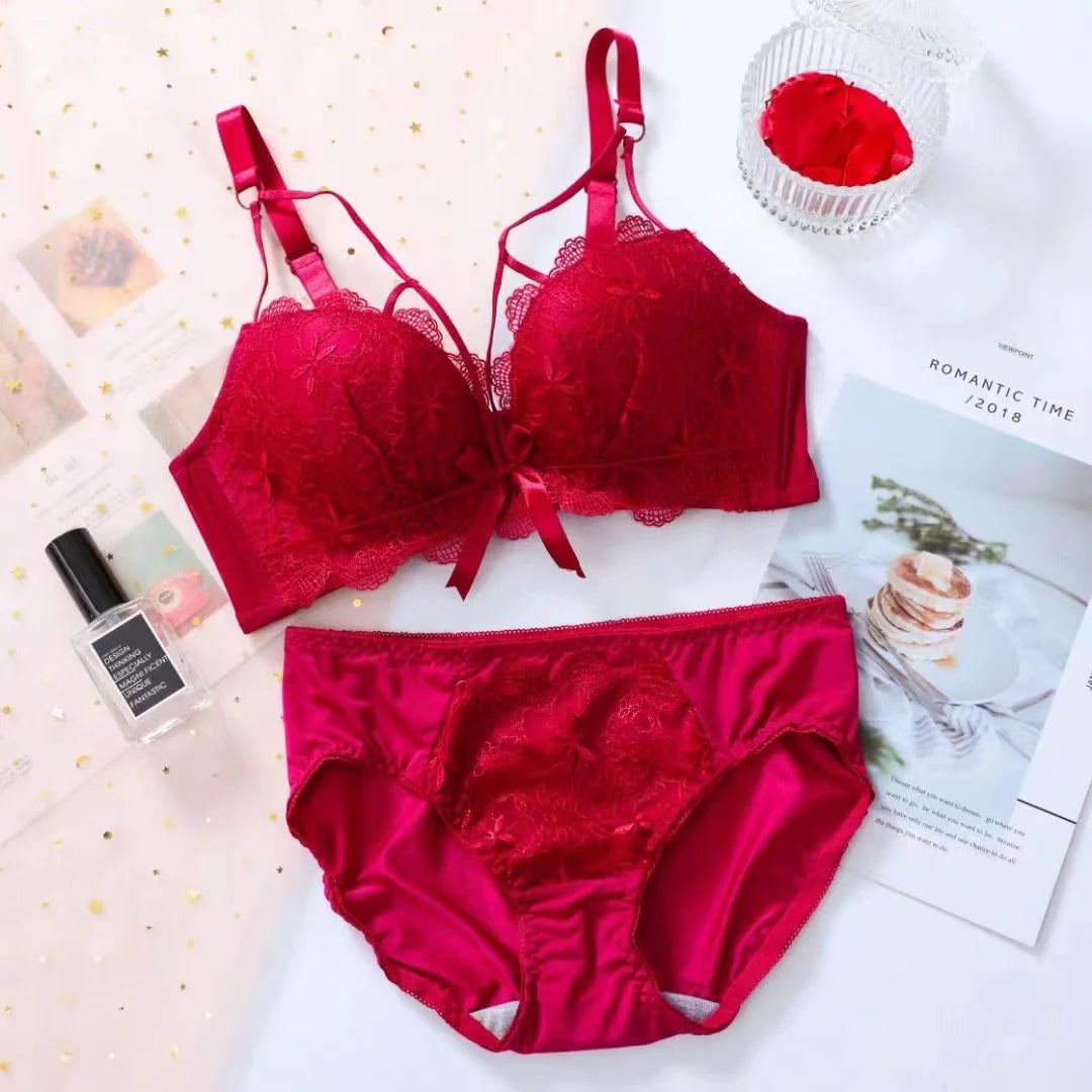 Sexy Lingerie Women's Red Bra Gather Small Breasts To Close The Breasts To Prevent Sagging And Push Up The Adjustable Bra